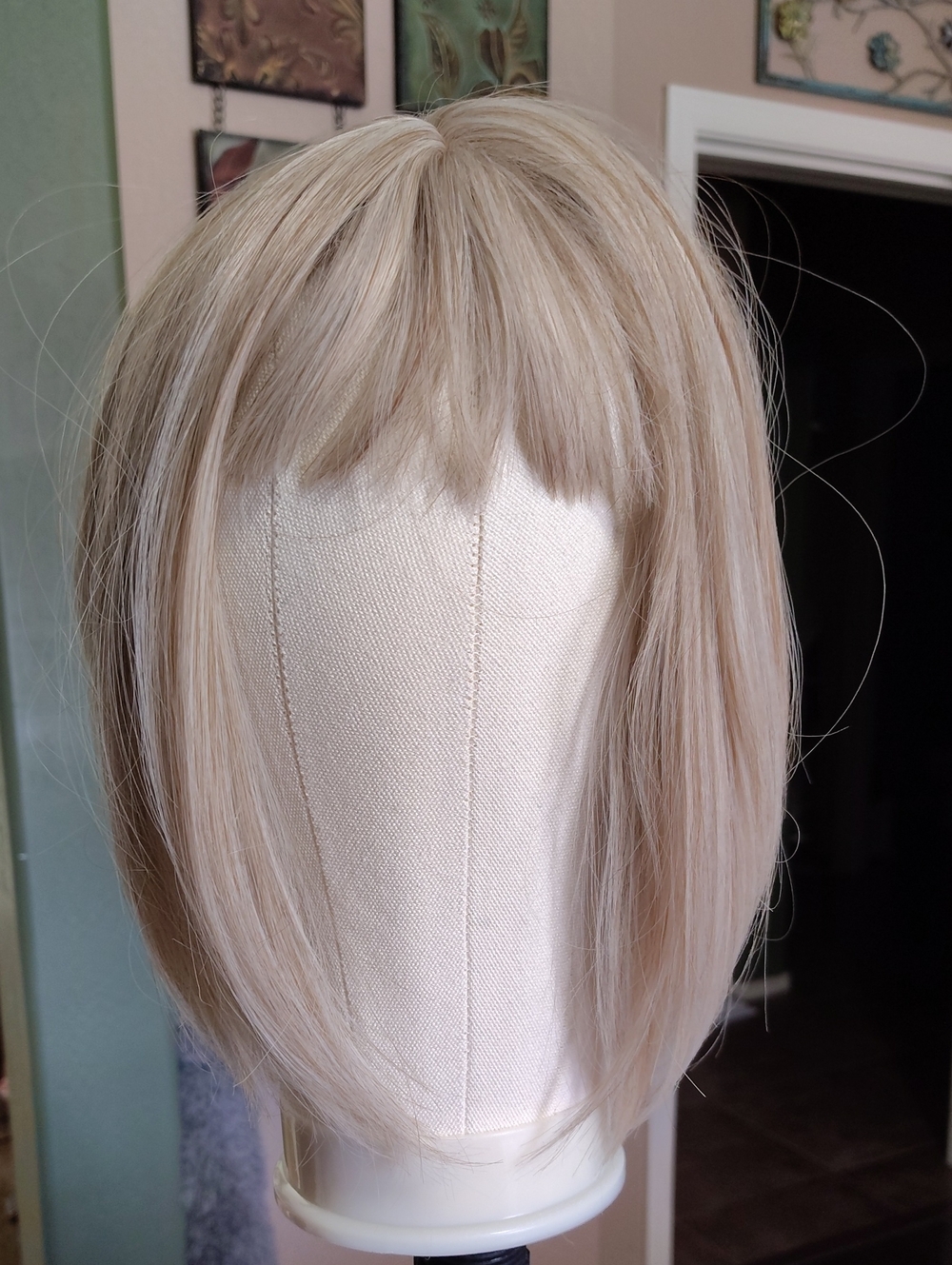 Short Straight Bob Wig with Soft Bangs in Light Ash Blonde